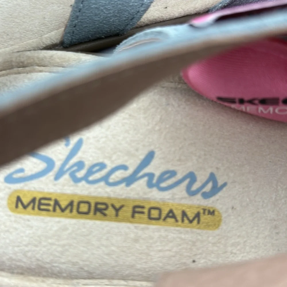 Skechers questions leave